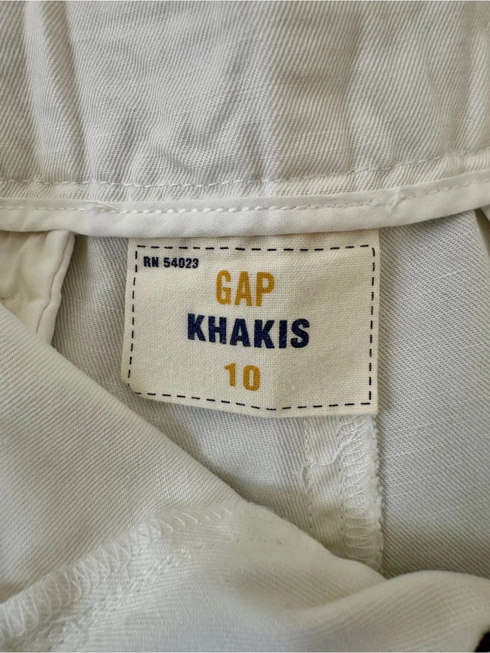 GAP Khakis White Linen Blend Shorts Women’s Size 10 Classic Flat Front Summer